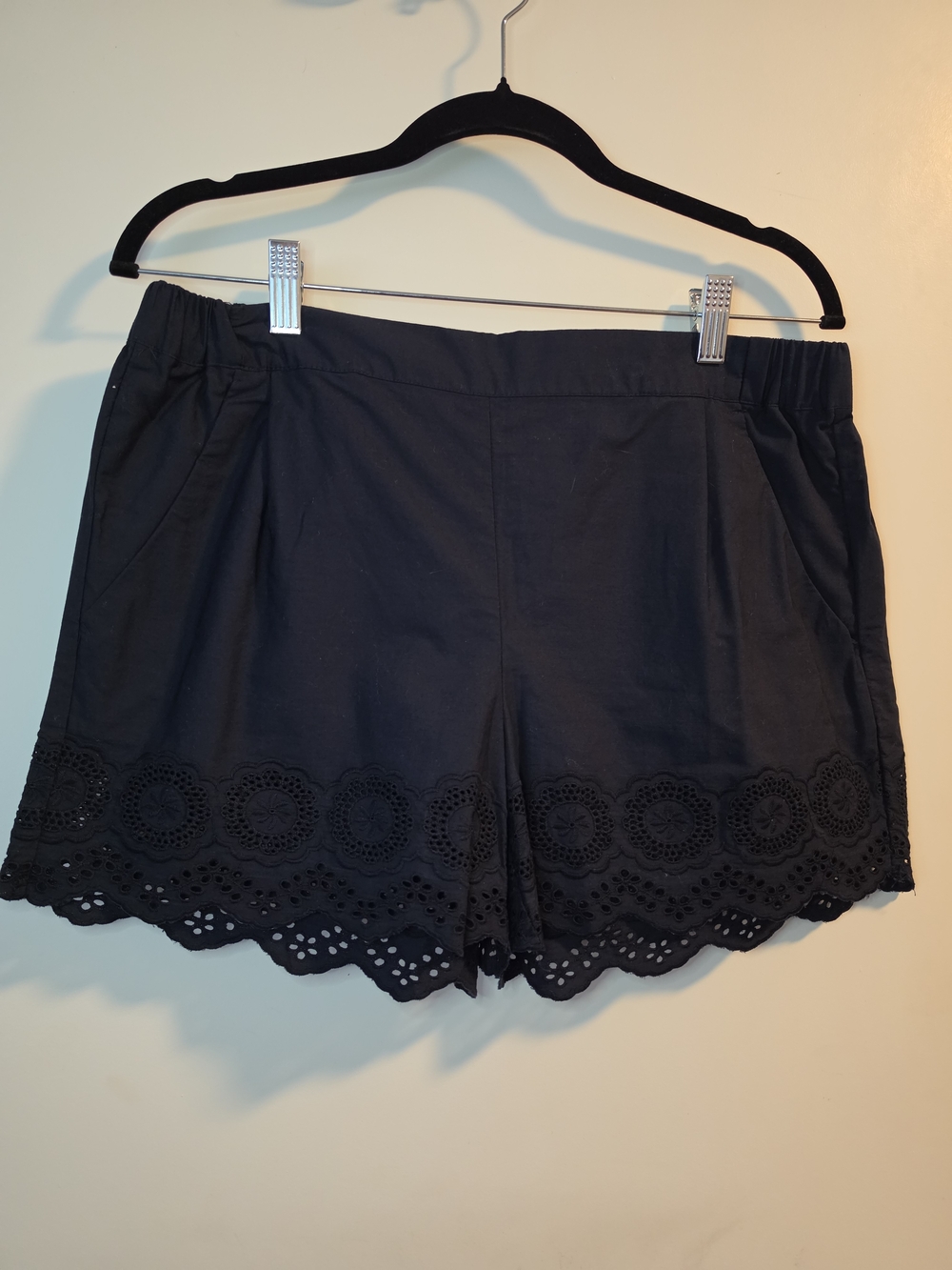 Joe Fresh Navy Blue Eyelet Hem Pull-On Shorts SIZE Med